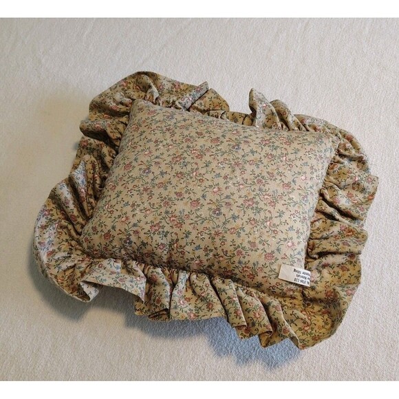 Vtg 90s Embroidered Ruffle FRIENDS Throw Pillow Cream Cottagecore Flowers Floral - Picture 5 of 5